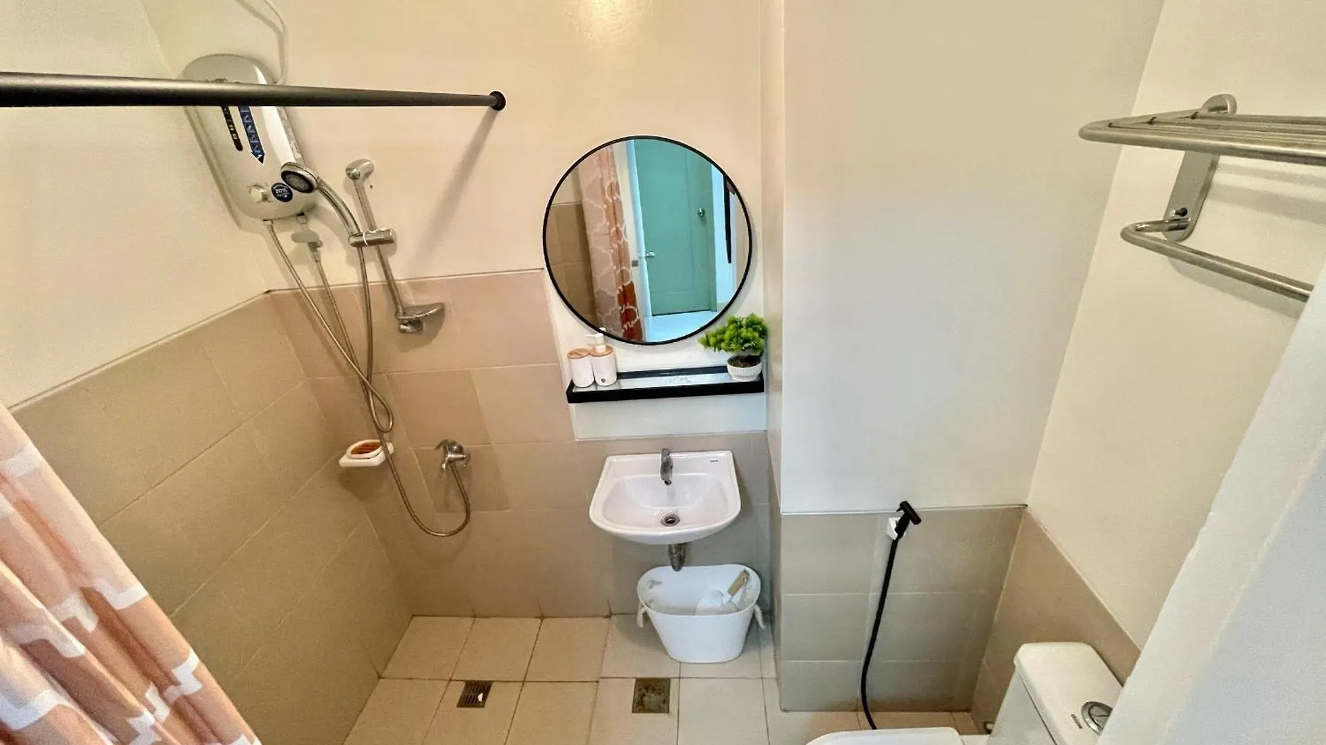 3Br Condo With Free Pool Access At Camella Northpoint Davao Aparthotel